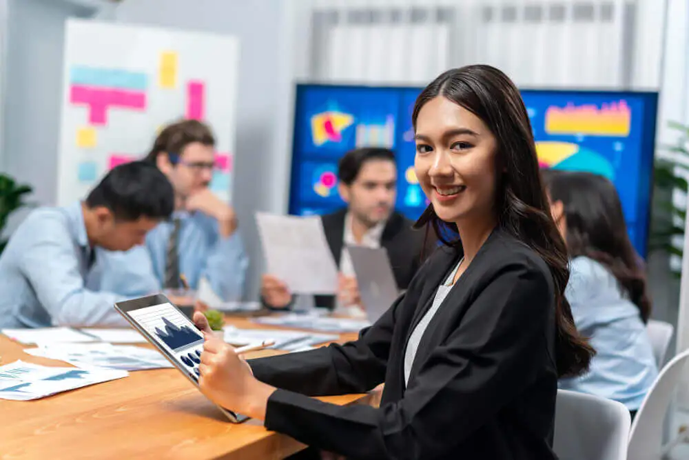 Be an Intelligent Enterprise: Compete in today’s dynamic, global marketplace with SAP Business One